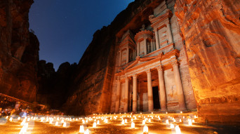 giordania petra by night