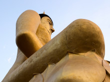 laos statua oro