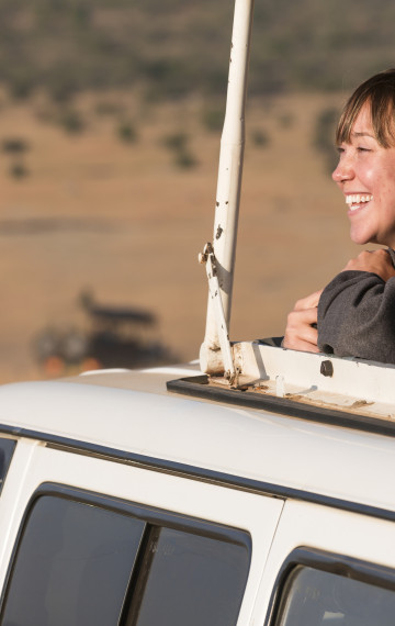 Kenya ragazze su jeep