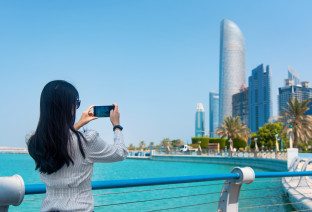 Abu Dhabi città
