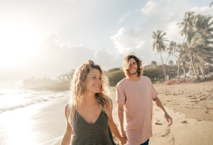 caraibi coppia in spiaggia