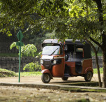 sri lanka tuk tuk