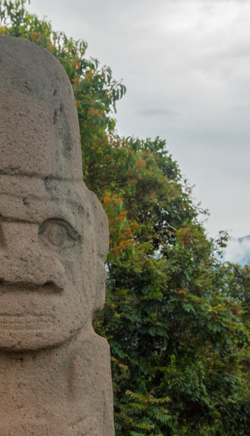 colombia statue